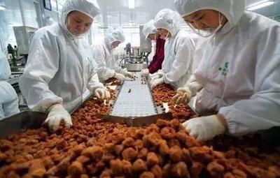 3000元彩礼与80亿零食帝国 一个上海滩的逆袭神话